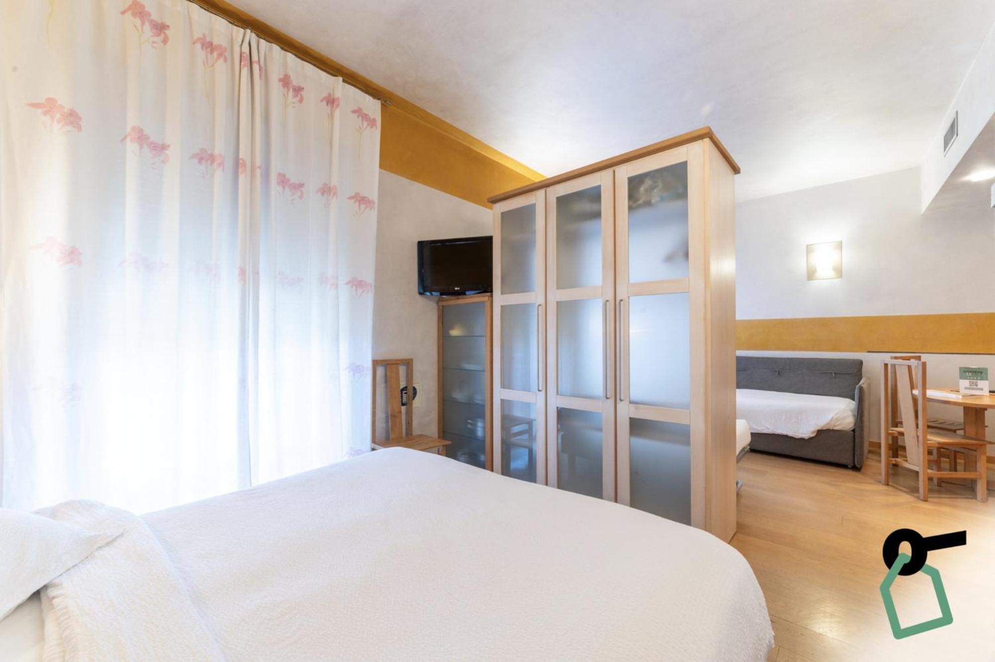 Hotiday Discovery - Residence Verona Exterior photo